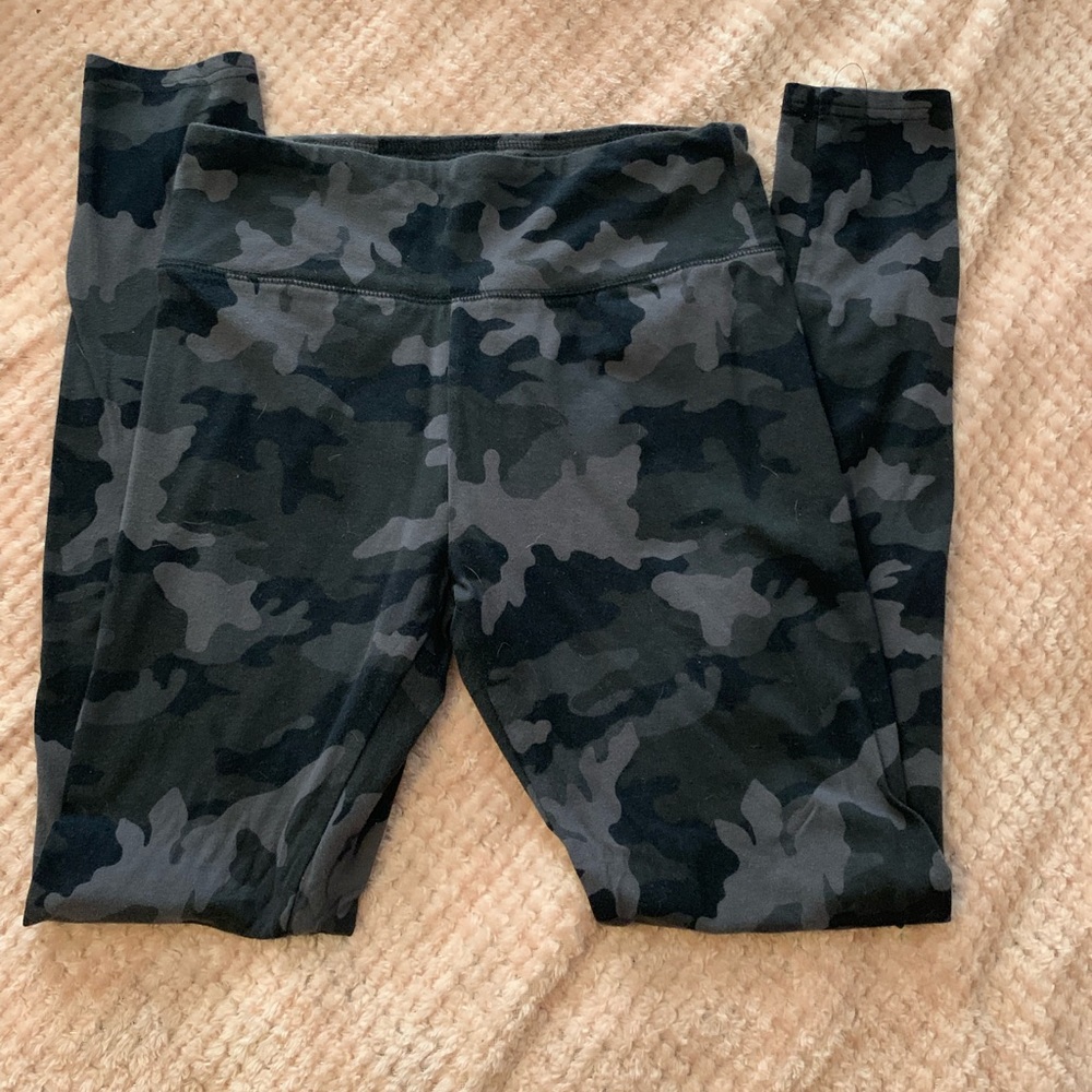 Camo leggings